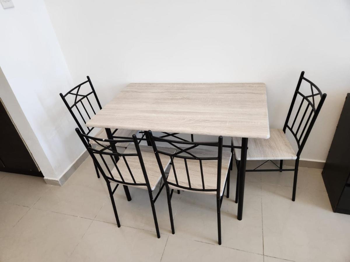 Furnished Studio Apartment Near Business Bay Metro Station Дубай Екстериор снимка